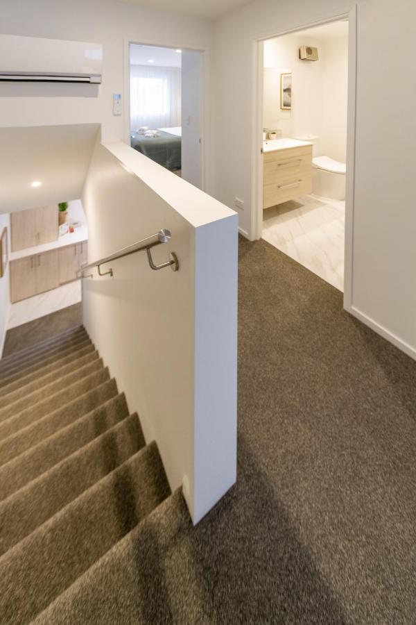 In The Heart Of It All: 2 Bed Cbd Townhouse Κράισττσερτς Εξωτερικό φωτογραφία