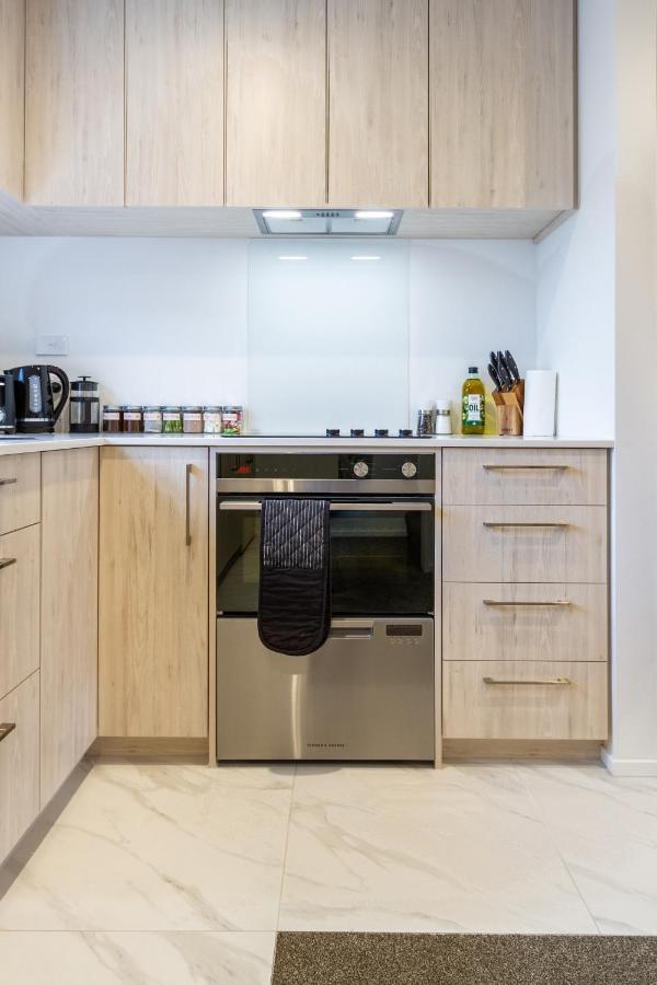In The Heart Of It All: 2 Bed Cbd Townhouse Κράισττσερτς Εξωτερικό φωτογραφία