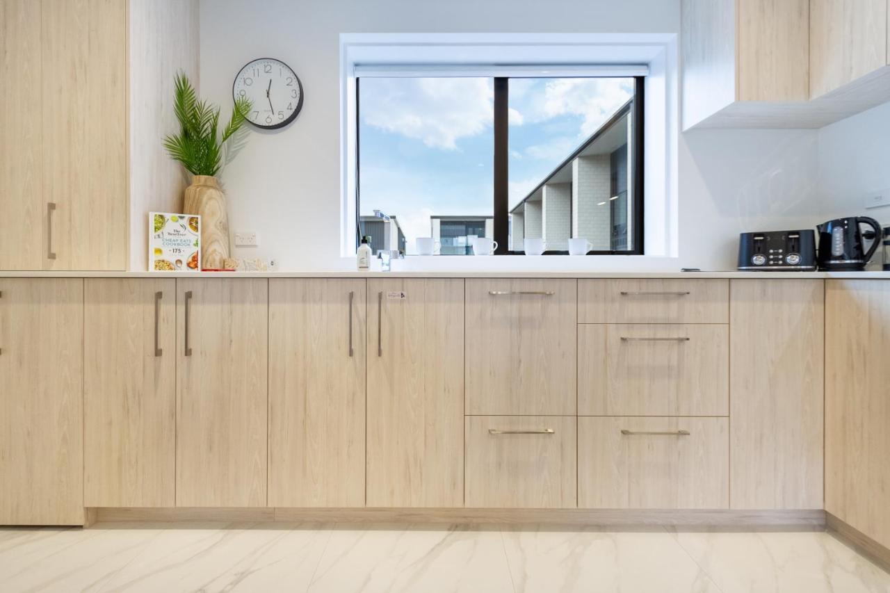 In The Heart Of It All: 2 Bed Cbd Townhouse Κράισττσερτς Εξωτερικό φωτογραφία